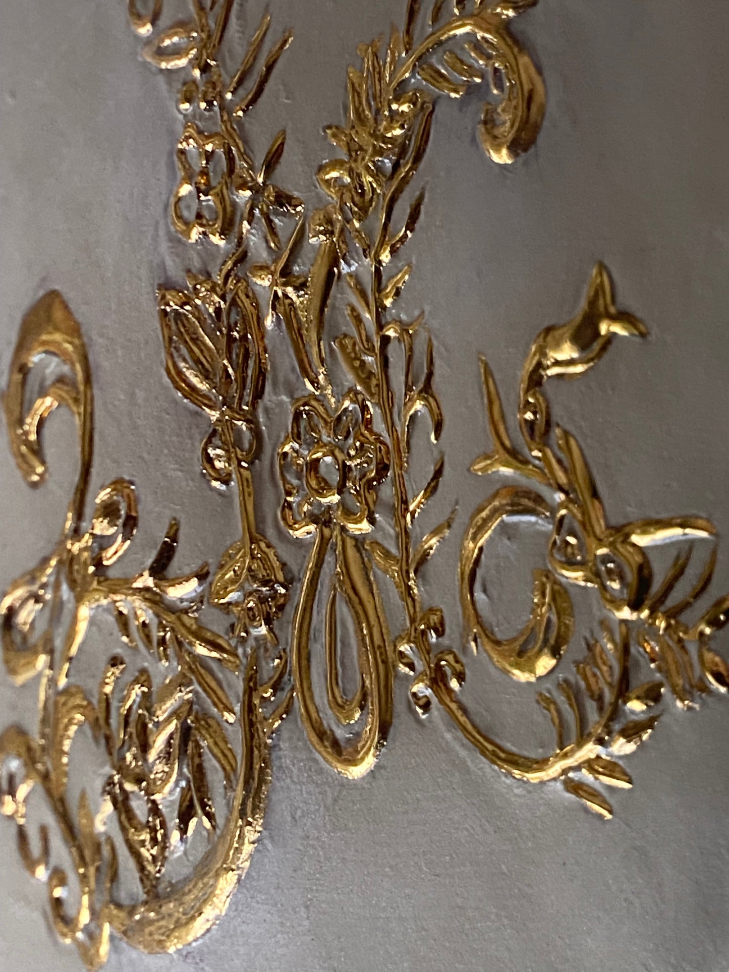 Alphabetical plate