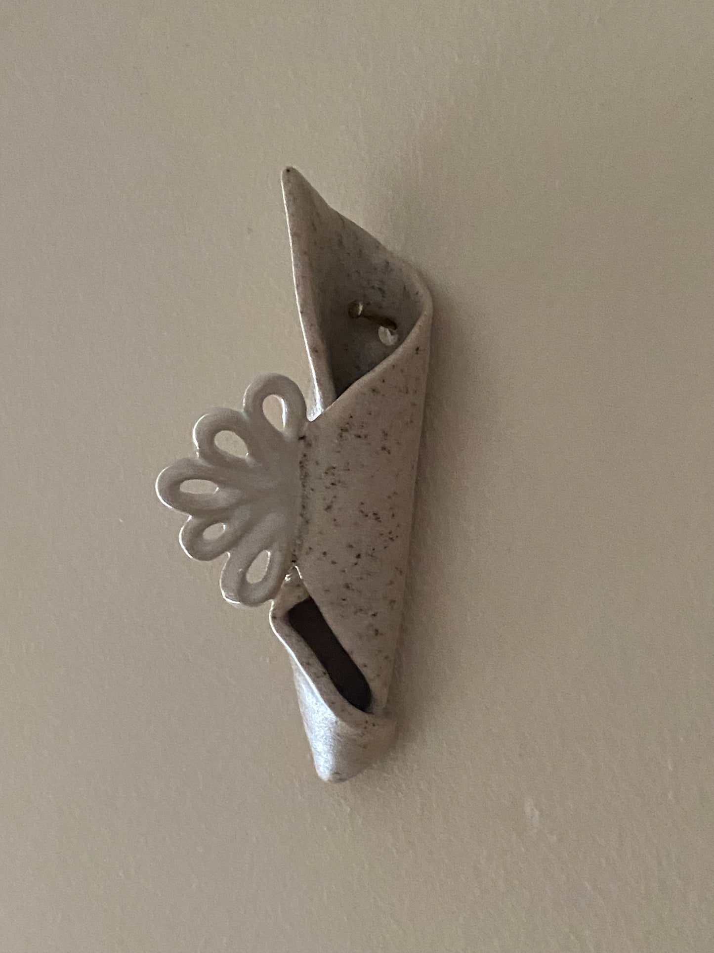 Wall pocket
