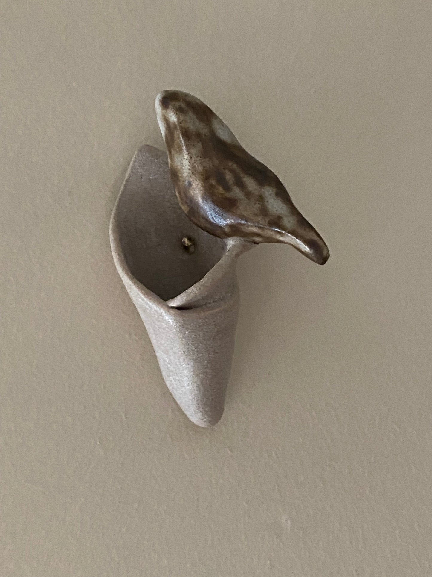Wall pocket
