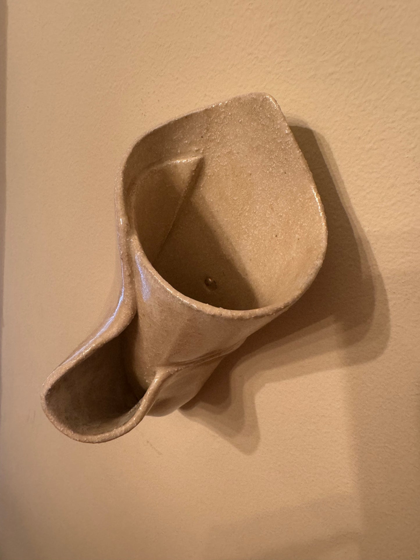 Wall pocket
