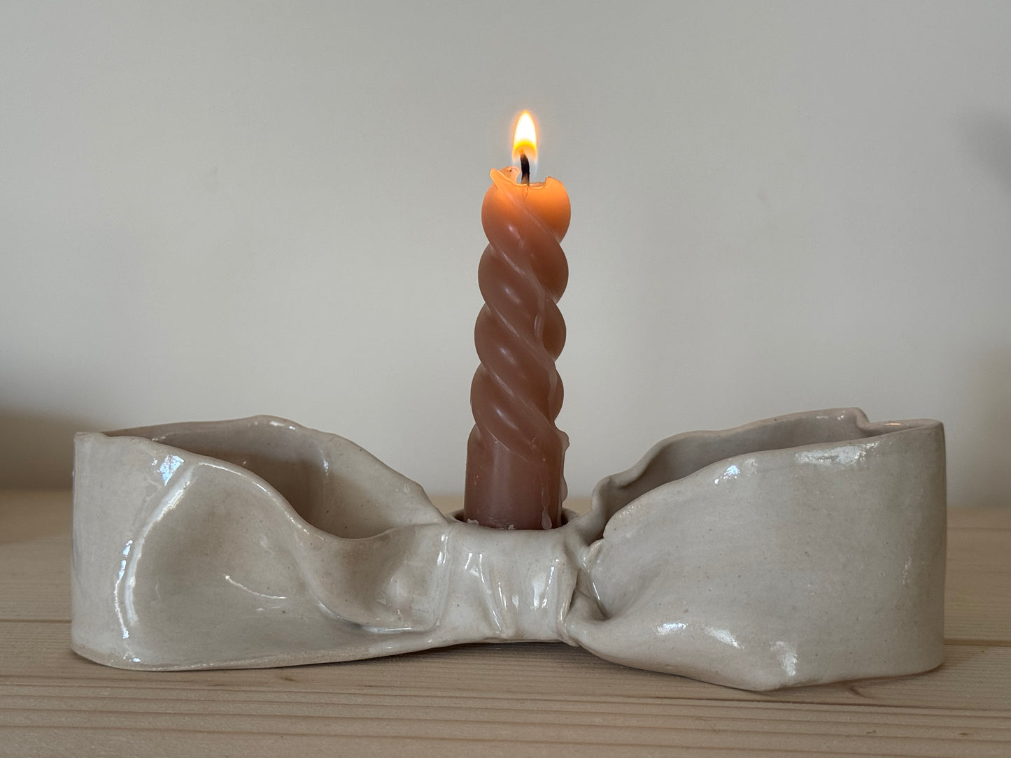 Large Bow Candle Holder
