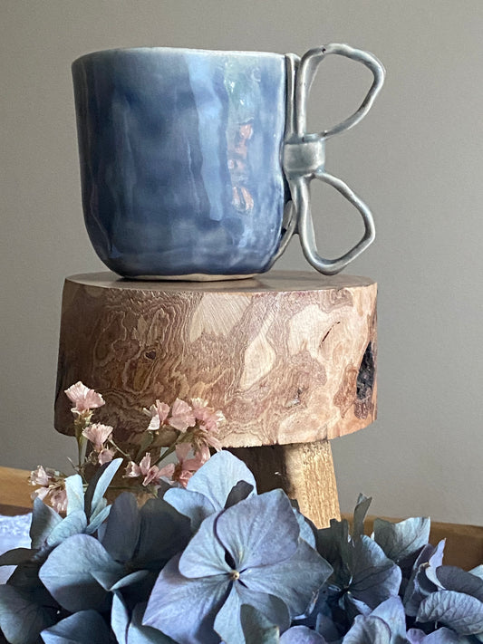 Maève Bow Mug